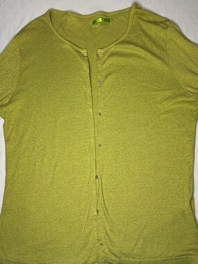 Women’s Lightweight Button-Front Blouse in Chartreuse - Unbranded
